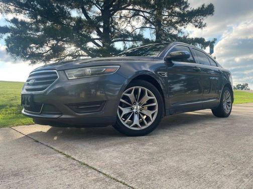 Gray 2015 Ford Taurus Limited