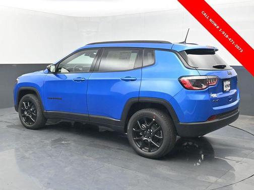 Hydro Blue Pearlcoat 2026 Jeep Compass Latitude