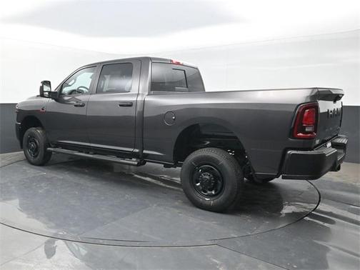 2025 RAM 2500 Tradesman Crew Cab 4x4 6'4' Box