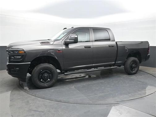 2025 RAM 2500 Tradesman Crew Cab 4x4 6'4' Box