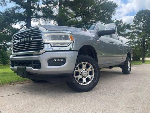 Billet Silver Metallic Clearcoat 2024 RAM 2500 Laramie Crew Cab 4x4 6'4' Box