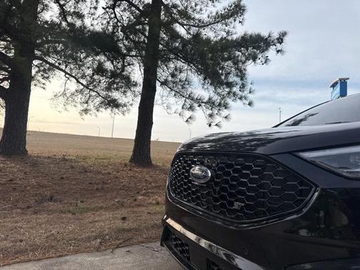 2022 Ford Edge ST