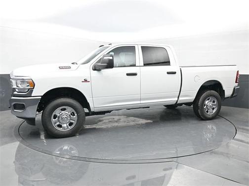 2024 RAM 2500 Tradesman Crew Cab 4x4 6'4' Box