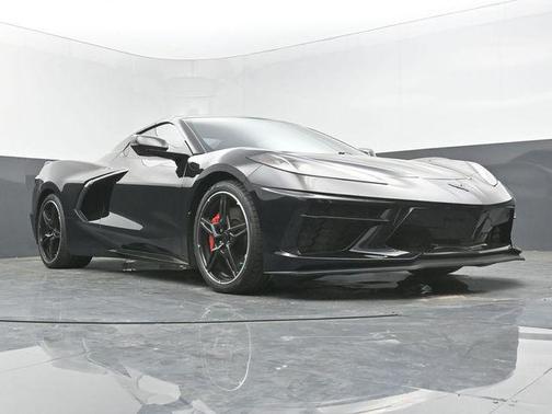 Black 2021 Chevrolet Corvette Stingray w/3LT
