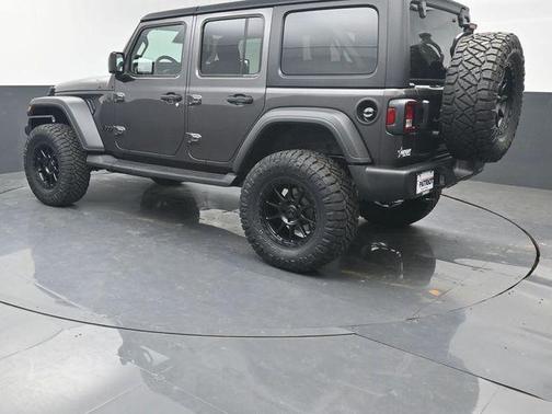Granite Crystal Metallic Clearcoat 2026 Jeep Wrangler Sport S
