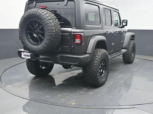 Granite Crystal Metallic Clearcoat 2026 Jeep Wrangler Sport S