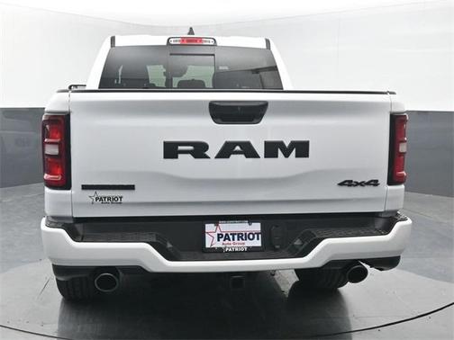 Bright White Clearcoat 2026 RAM 1500 Big Horn/Lone Star
