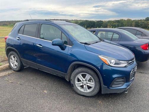 Pacific Blue Metallic 2019 Chevrolet Trax LT