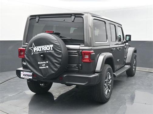 2026 Jeep Wrangler 4-Door Sahara 4x4