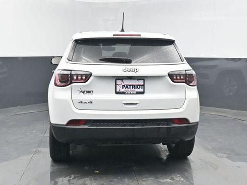 Bright White Clearcoat 2025 Jeep Compass Sport