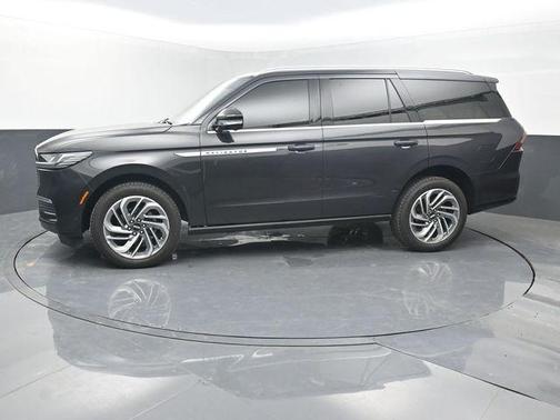 Starlight 2025 Lincoln Navigator Reserve