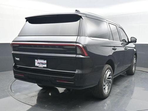 Starlight 2025 Lincoln Navigator Reserve