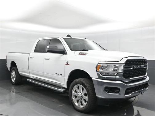 2022 RAM 3500 Big Horn Crew Cab 4x4 8' Box