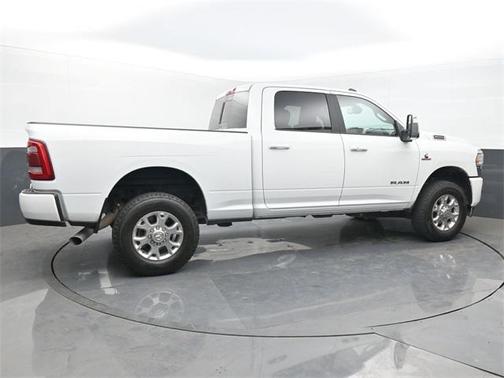 2024 RAM 2500 Laramie Crew Cab 4x4 6'4' Box