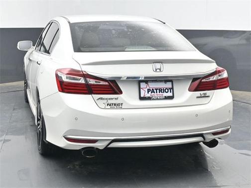 2017 Honda Accord Touring V6