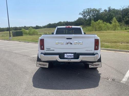 2025 RAM 3500 Laramie Crew Cab 4x4 8' Box