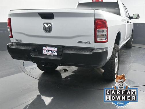 Bright White Clearcoat 2021 RAM 2500 Tradesman Crew Cab 4x4 8' Box