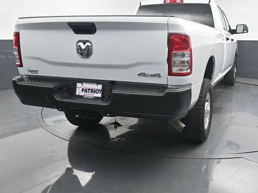 Bright White Clearcoat 2021 RAM 2500 Tradesman Crew Cab 4x4 8' Box