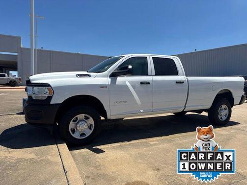 Bright White Clearcoat 2021 RAM 2500 Tradesman Crew Cab 4x4 8' Box