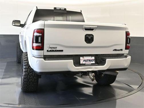 2019 RAM 2500 Laramie Crew Cab 4x4 6'4' Box