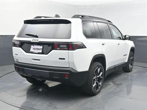 Bright White Clearcoat 2026 Jeep Cherokee Overland