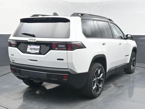 Bright White Clearcoat 2026 Jeep Cherokee Overland