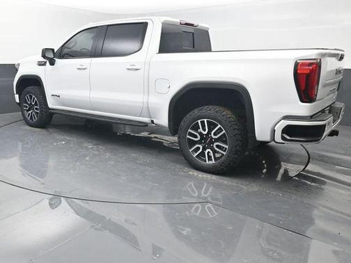 Summit White 2025 GMC Sierra 1500 AT4