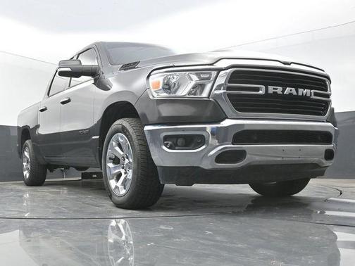Granite Crystal Metallic Clearcoat 2019 RAM 1500 Big Horn