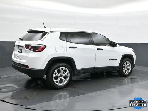Bright White Clearcoat 2025 Jeep Compass Sport