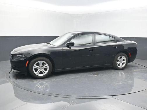 Pitch Black Clearcoat 2022 Dodge Charger SXT