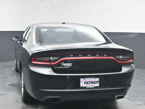 Pitch Black Clearcoat 2022 Dodge Charger SXT