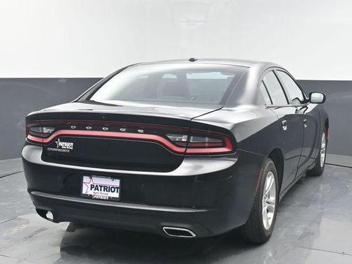 Pitch Black Clearcoat 2022 Dodge Charger SXT