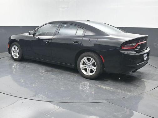 Pitch Black Clearcoat 2022 Dodge Charger SXT