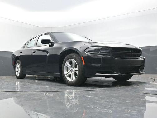 Pitch Black Clearcoat 2022 Dodge Charger SXT