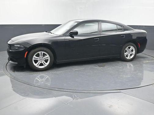 Pitch Black Clearcoat 2022 Dodge Charger SXT