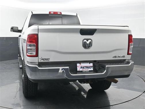 2019 RAM 2500 Tradesman Crew Cab 4x4 6'4' Box