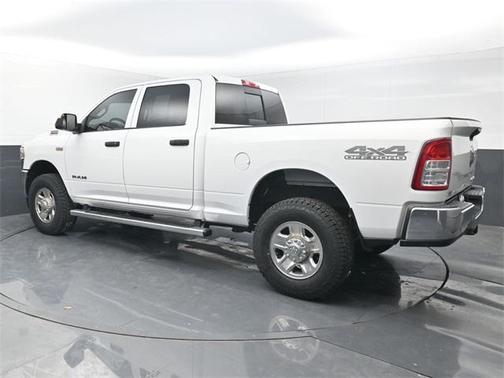 2019 RAM 2500 Tradesman Crew Cab 4x4 6'4' Box