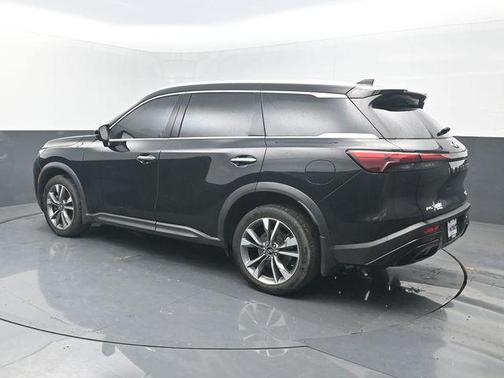 Mineral Black 2023 INFINITI QX60 Luxe