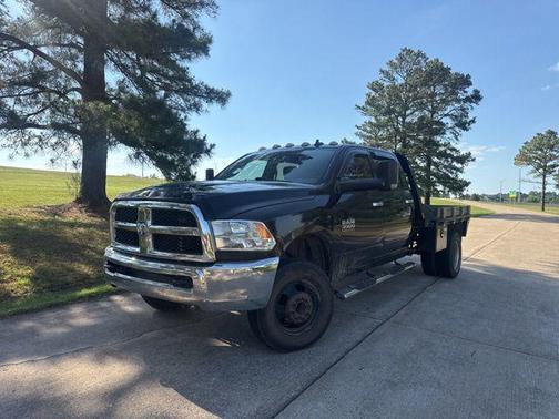 Brilliant Black Crystal Pearlcoat 2016 RAM 3500 Big Horn