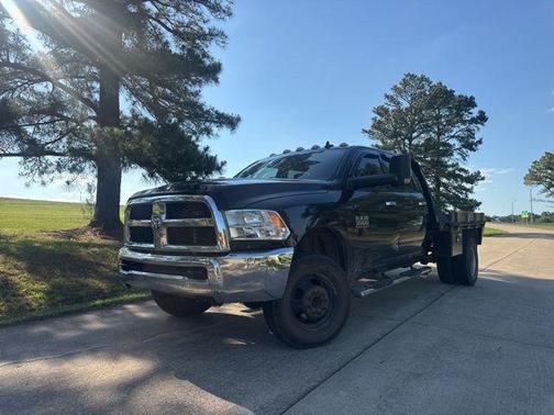 Brilliant Black Crystal Pearlcoat 2016 RAM 3500 Big Horn