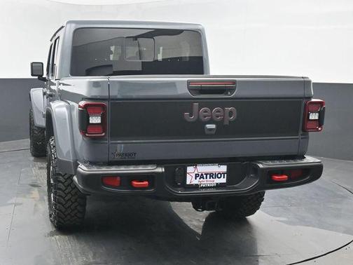 Anvil Clearcoat 2026 Jeep Gladiator Shadow Ops