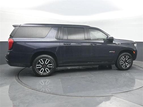 2021 GMC Yukon XL 4WD AT4