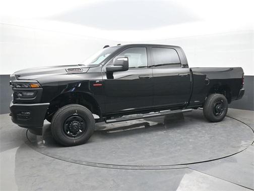 2025 RAM 2500 Tradesman Crew Cab 4x4 6'4' Box