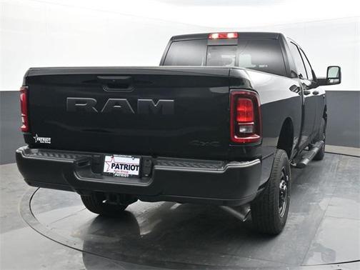 2025 RAM 2500 Tradesman Crew Cab 4x4 6'4' Box