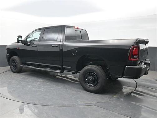 2025 RAM 2500 Tradesman Crew Cab 4x4 6'4' Box