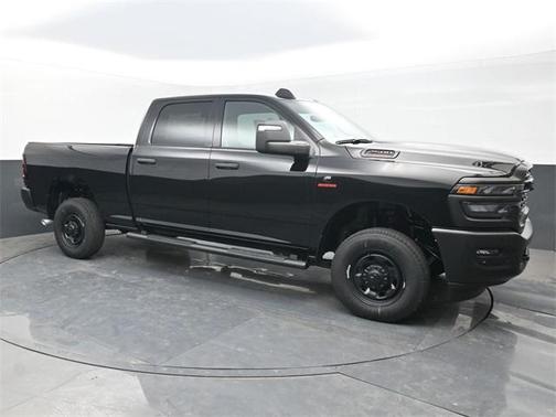 2025 RAM 2500 Tradesman Crew Cab 4x4 6'4' Box