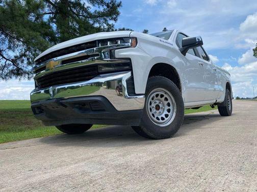 Summit White 2019 Chevrolet Silverado 1500 LT