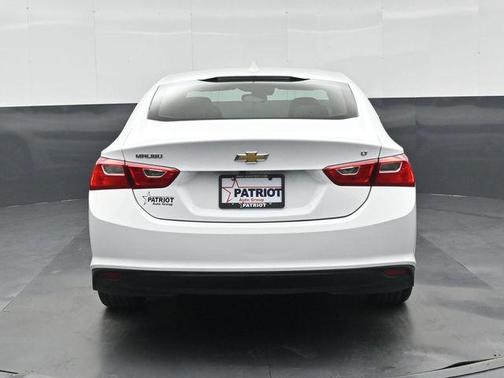 Summit White 2023 Chevrolet Malibu FWD 1LT