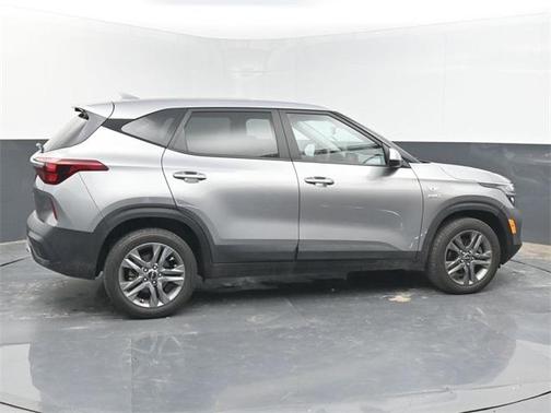 2023 Kia Seltos LX