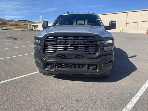 2026 RAM 3500 Tradesman Crew Cab 4x4 8' Box